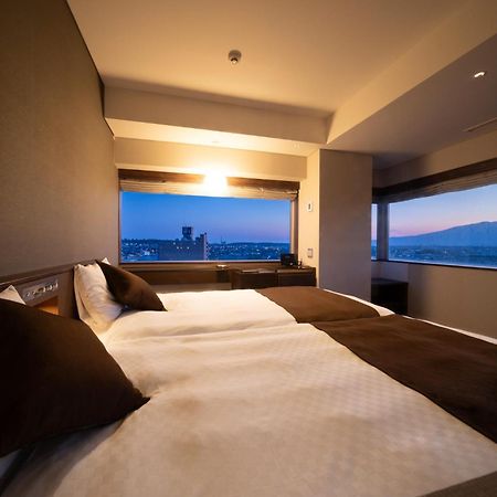Tsukino Hotel Саката Екстер'єр фото